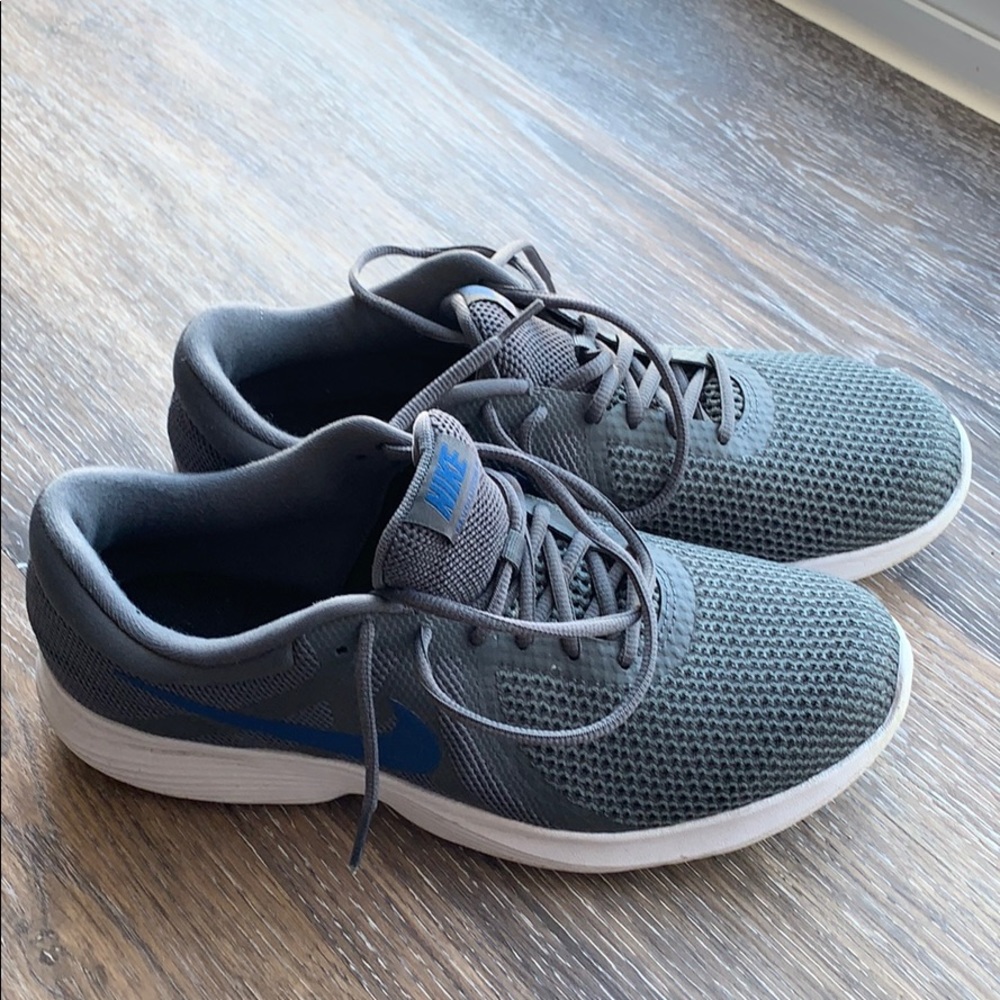 Men’s nikes